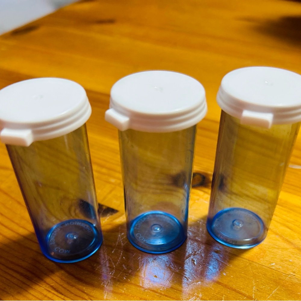Replacement vials for Coach Pill case (Case NOT included) Vials only!!! - Picture 3 of 7